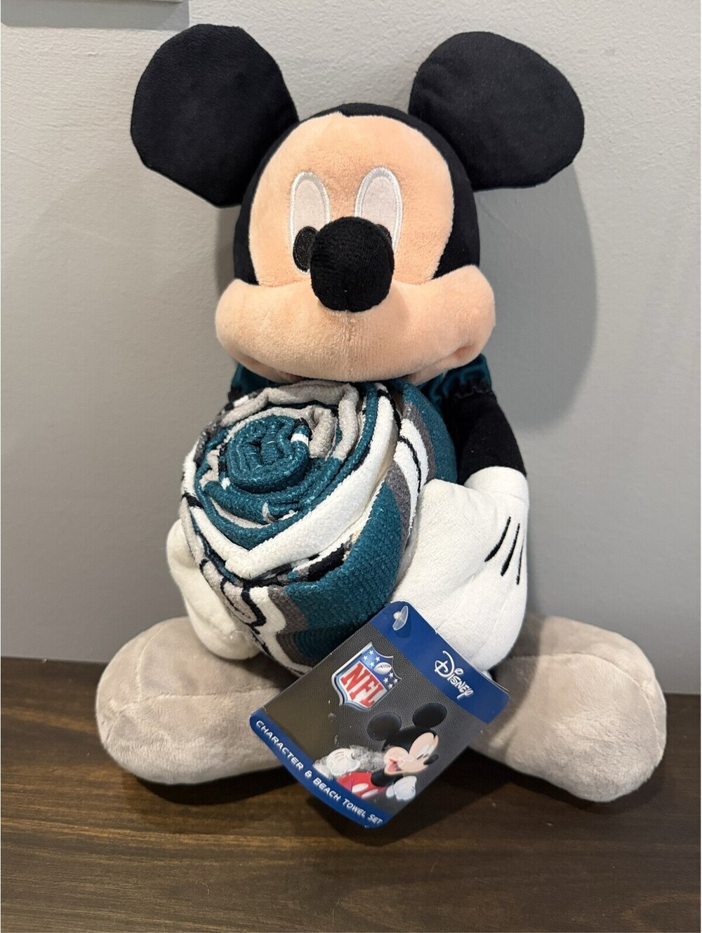Disney Philadelphia Eagles Mickey Mouse Plush & Beach Towel Set